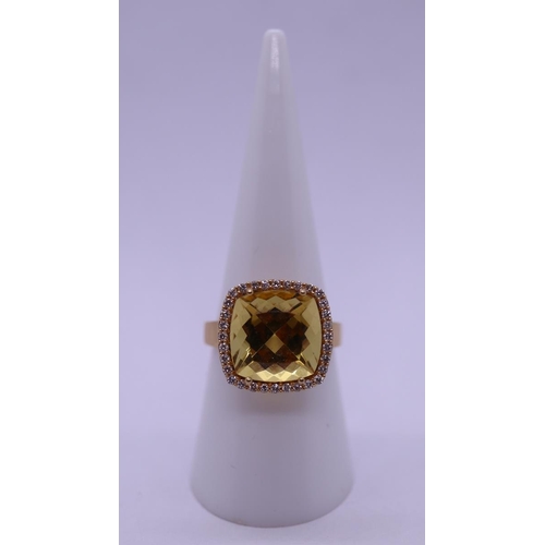 31 - 18ct gold diamond & citrine set ring - Size N