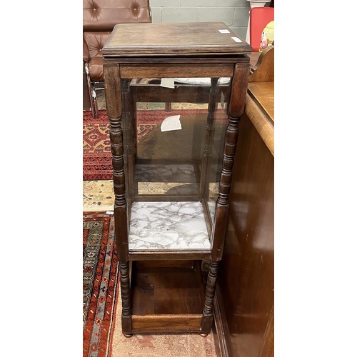 391 - 1930's 4 sided display cabinet with lift up top - Approx W: 30cm D: 31cm H: 101cm