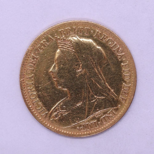 112 - Gold half sovereign dated 1900