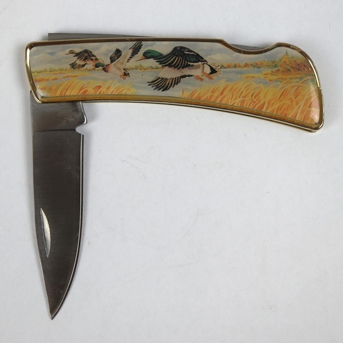 123 - Decorative lock knife in case