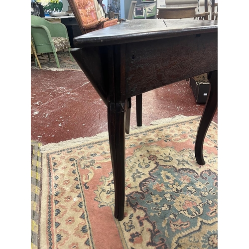 405 - 18thC French envelope table - Approx L: 72cm W: 72cm H: 70cm