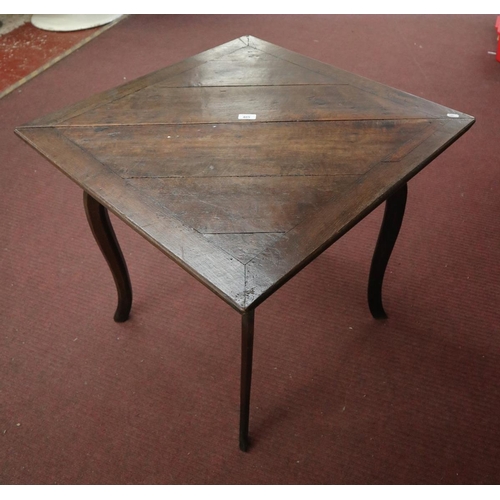 405 - 18thC French envelope table - Approx L: 72cm W: 72cm H: 70cm