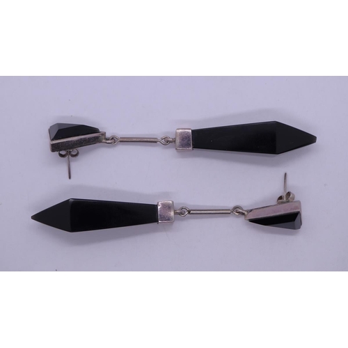 43 - Silver onyx set earrings