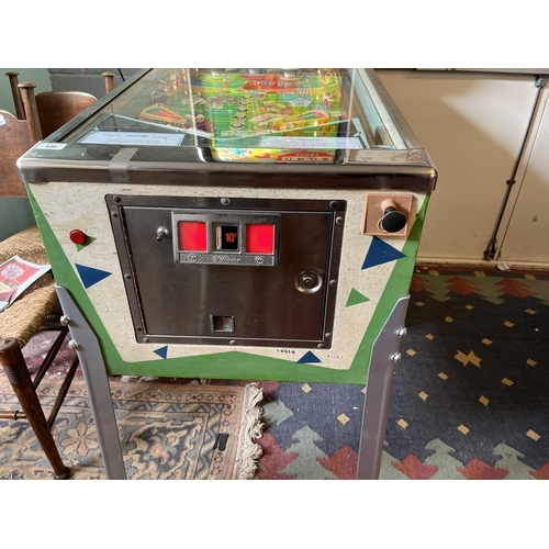 436 - Touchdown by Williams pinball machine (with original glass and paint) - 1967 in good working order w... 