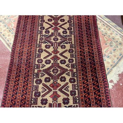 466 - Vintage Persian handwoven rug - Size 221cm x 110cm