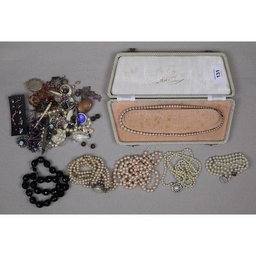 131 - Collection of costume jewellery