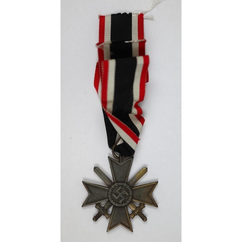 160 - WW2 Third Reich war medal 2nd class