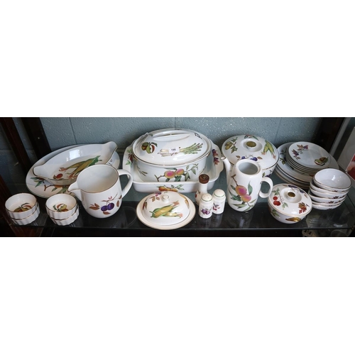 190 - Large collection of Royal Worcester - Evesham Pattern