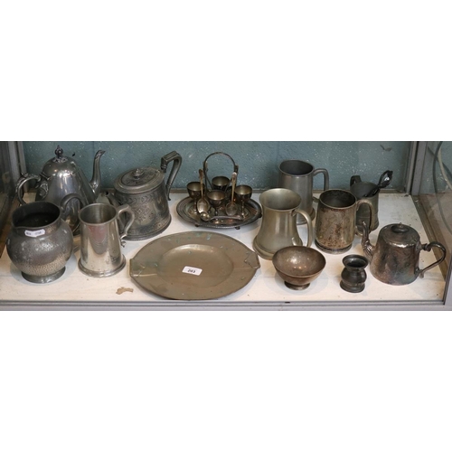 203 - Large collection metal ware to include pewter