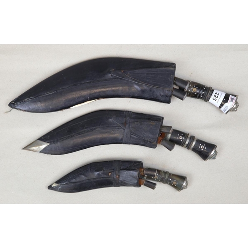 225 - Collection of Kukri knives