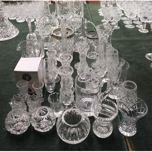 265 - Mixed collection of crystal and glass to include Stuart Glass