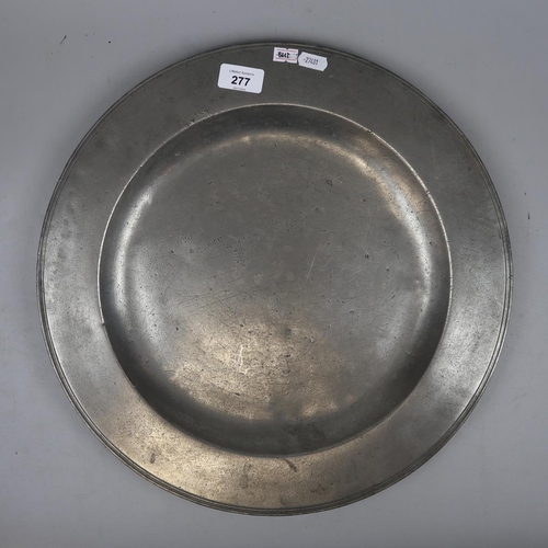 277 - Pewter charger by Joseph King of London - Approx diameter 42cm