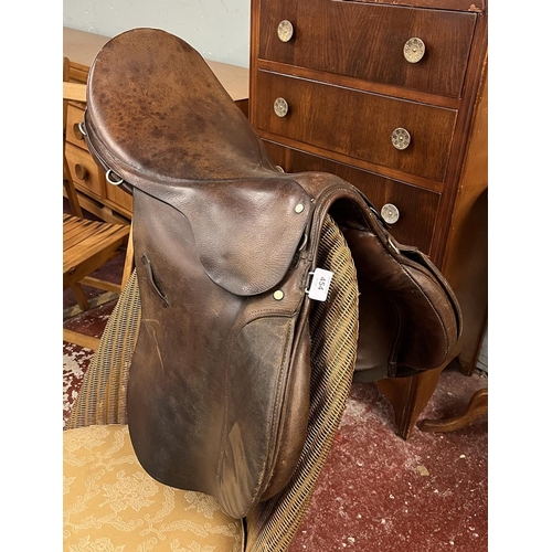 454 - Leather saddle