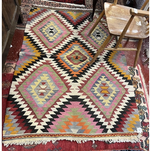 548 - Turkish Kilim rug - Approx 164cm x 114cm