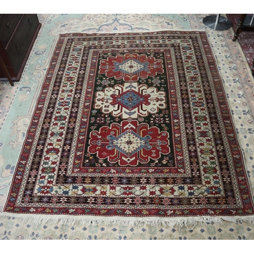 555 - Good quality patterned rug