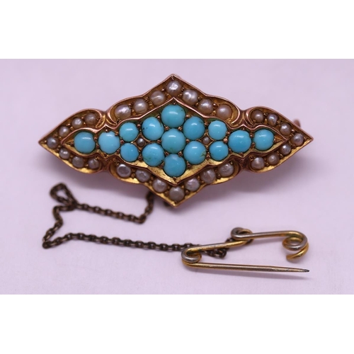 67 - 9ct gold Victorian brooch set with seed pearl & turquoise