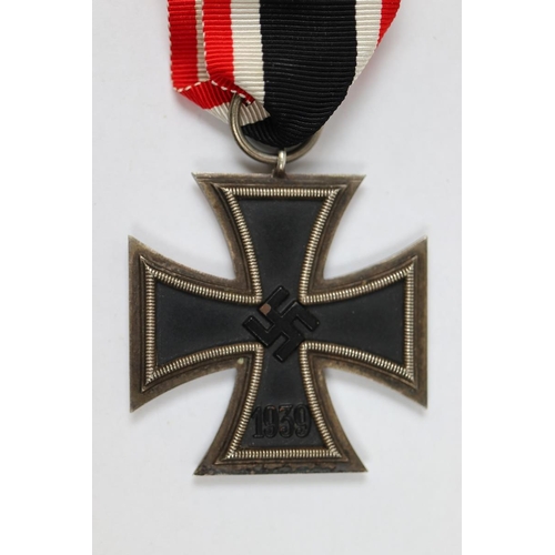 159 - Third Reich Iron Cross 2nd Class and documentation to Lieutenant Heinz Schluter 5th Company 391st In... 