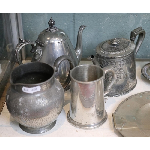 203 - Large collection metal ware to include pewter