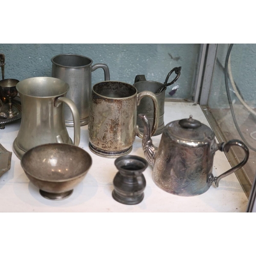 203 - Large collection metal ware to include pewter