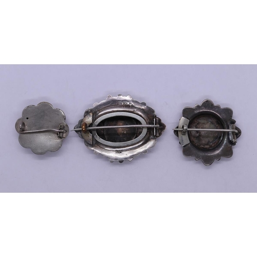 21 - 3 Victorian silver brooches