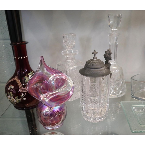 211 - Collection of vintage and studio glass