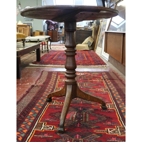 293 - Georgian oak wine table