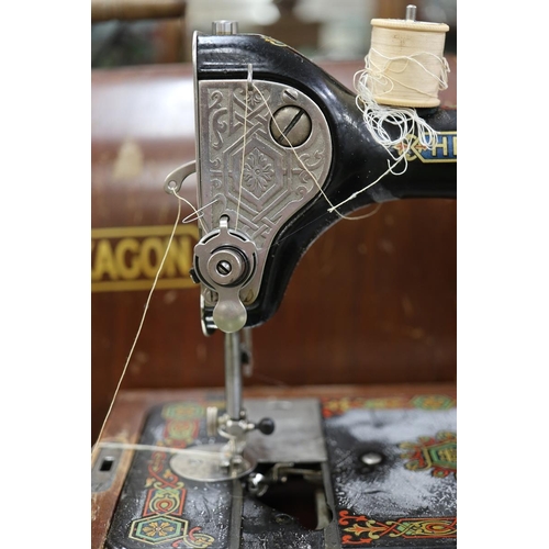 302 - Vintage sewing machine by Hexagon