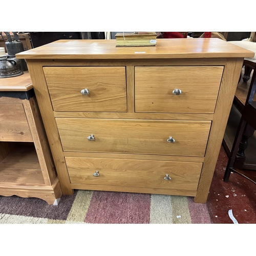 319 - Oak chest of 2 over 2 drawers