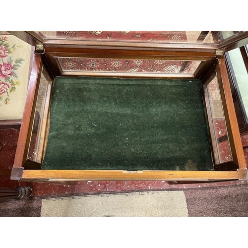 328 - Edwardian inlaid bijouterie table