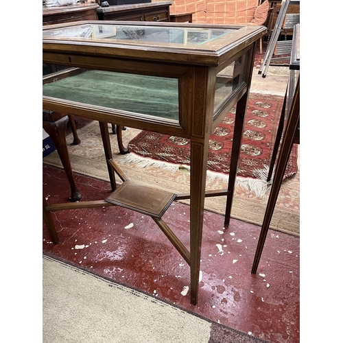 328 - Edwardian inlaid bijouterie table