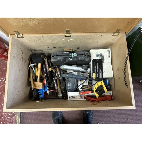 402 - Large chest containing tools