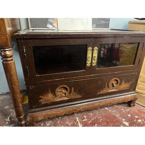 475 - Carved Chinese glass fronted unit with drawer - Approx W: 78cm D: 47cm H: 59cm