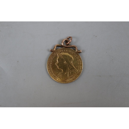 91 - 22ct gold Half sovereign dated 1897 with 9ct gold setting - Approx weight 4.4g