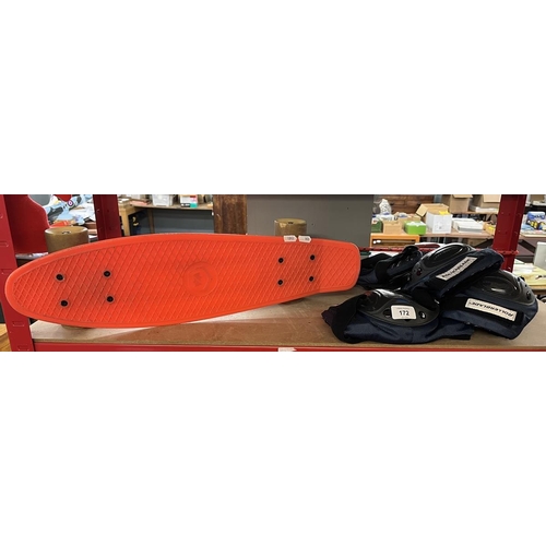 172 - Penny board together with pad set