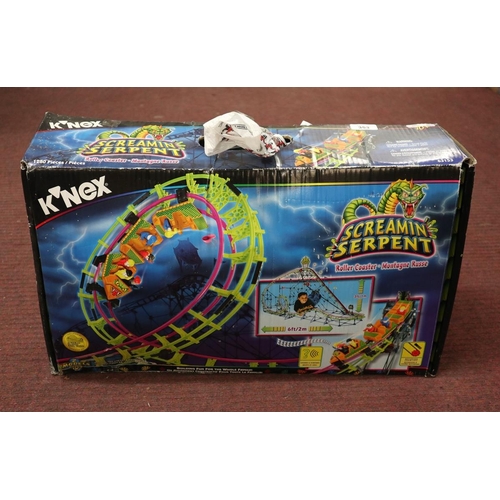 353 - Screaming serpent roller coaster K'nex racing set