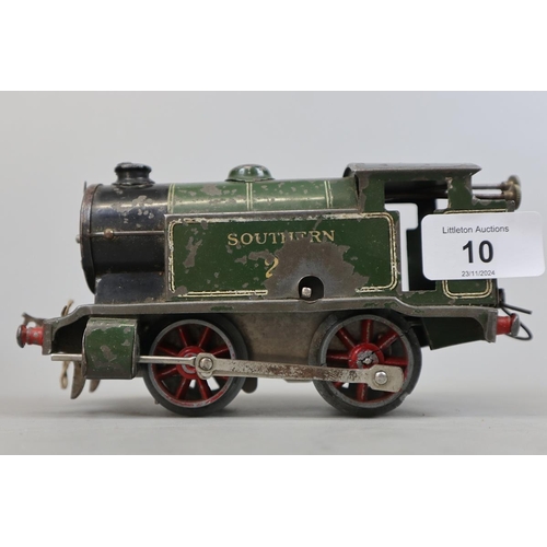 10 - 2 0 gauge clockwork model railway engines, 1 by Hornby