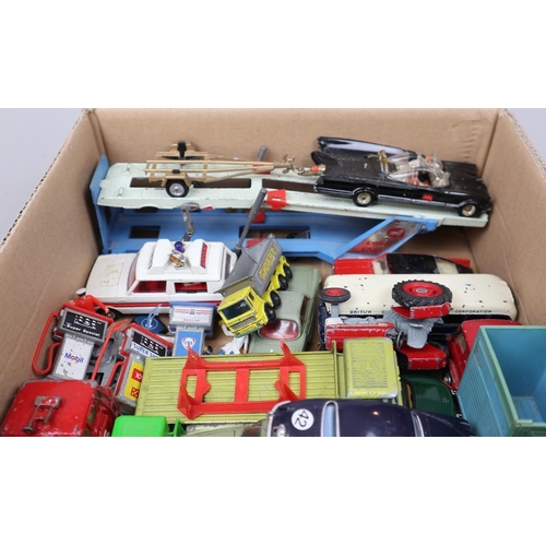 105 - Collection of die cast vehicles to include batmobile & bat boat trailer