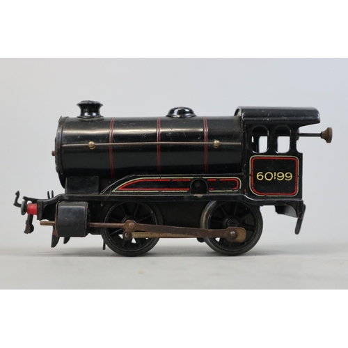 11 - 2 0 gauge Hornby clockwork model railway engines