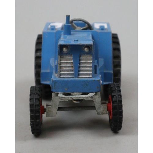 113 - Tri-Ang tractor