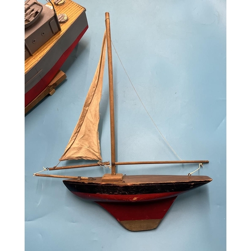 146 - Scratch built model of a destroyer & a 1950's pond yacht