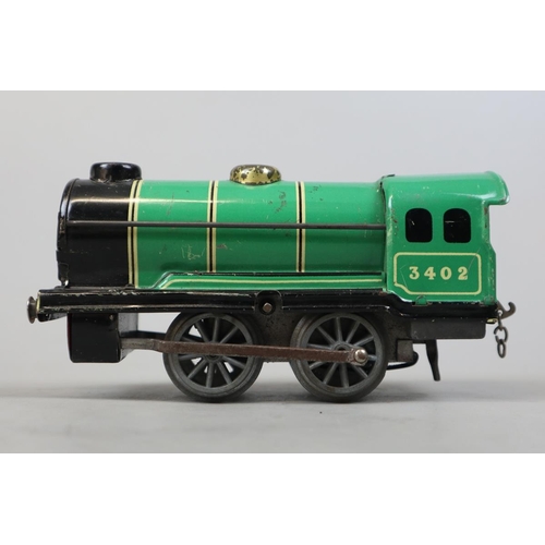 15 - 4 0 gauge clockwork model railway engines including Hornby