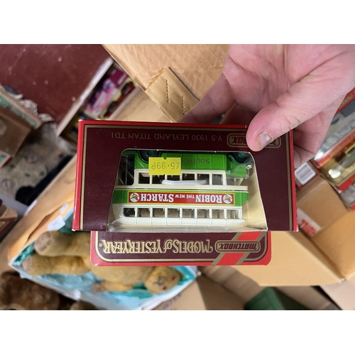 200 - Large collection of Matchbox 'Models of Yesteryear'