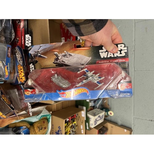 201 - Good collection of Star Wars Hot Wheels vehicles and ships in original boxes together with other Sta... 