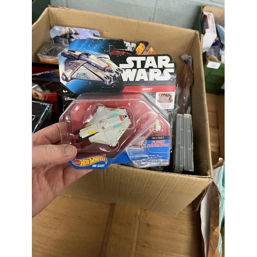 201 - Good collection of Star Wars Hot Wheels vehicles and ships in original boxes together with other Sta... 