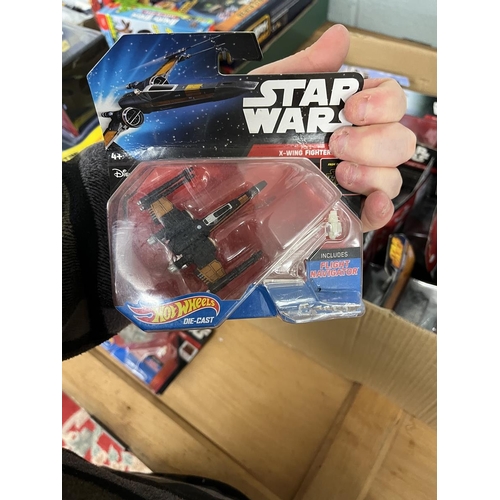 201 - Good collection of Star Wars Hot Wheels vehicles and ships in original boxes together with other Sta... 