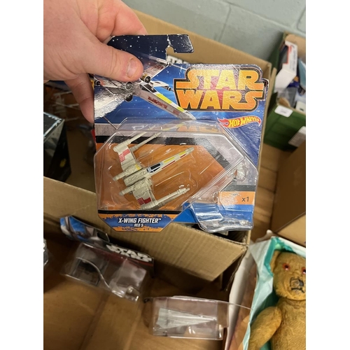 201 - Good collection of Star Wars Hot Wheels vehicles and ships in original boxes together with other Sta... 