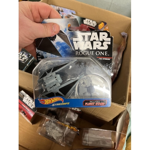 201 - Good collection of Star Wars Hot Wheels vehicles and ships in original boxes together with other Sta... 