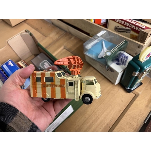 206 - Collection of die cast vehicles to include boxed examples