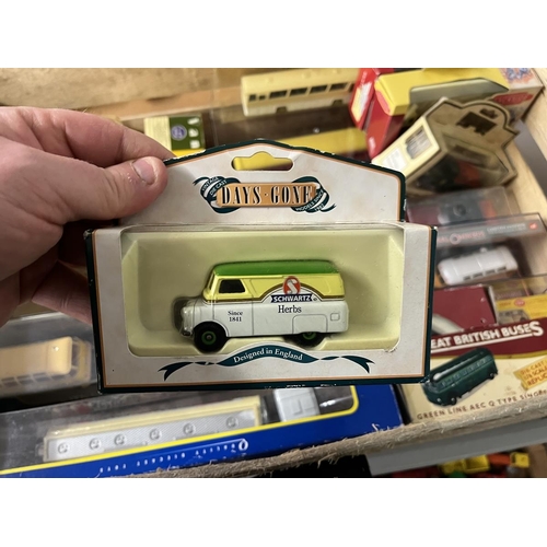 211 - Good collection of die cast vehicles most in original boxes