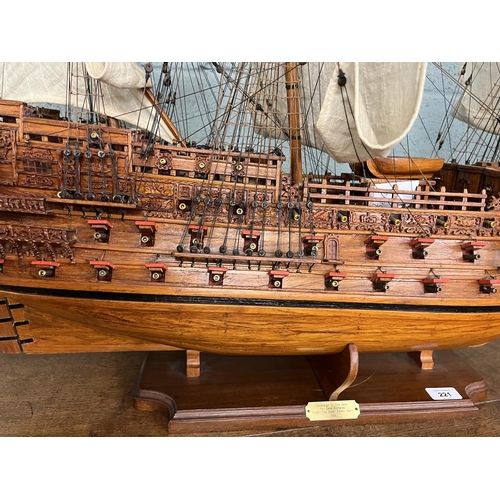 221 - Large scratch built model of a 100 gunner galleon - Sovereign of the Seas